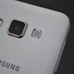 Samsung Galaxy A3 – zadní reproduktor (1)