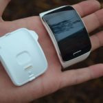 Samsung Gear S – nabíjení a kolébka (1)