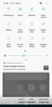 Recenze Samsung Galaxy S8 systém notifikační lišta