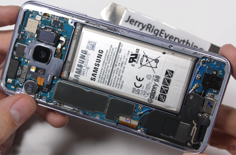 pruhledny Samsung Galaxy S8