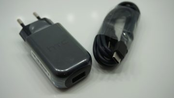 HTC U11 baleni (3)