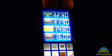 HTC U12 Plus fotoaparát noc benzinka