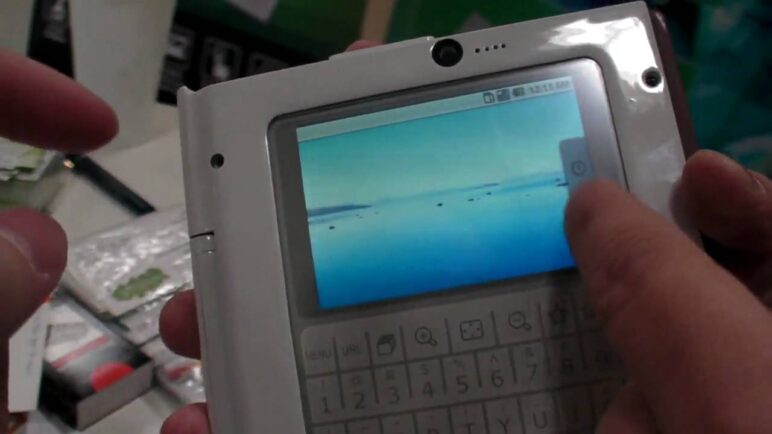 1cross Tech MIDhybrid Android e-reader combo