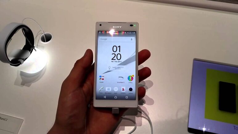 Sony Xperia Z5 Compact - první pohled (IFA 2015)