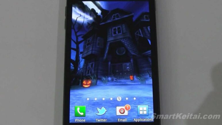 Haunted House HD Halloween Live Wallpaper for Android (reviewed on Epic 4G Touch, Galaxy Tab 10.1)