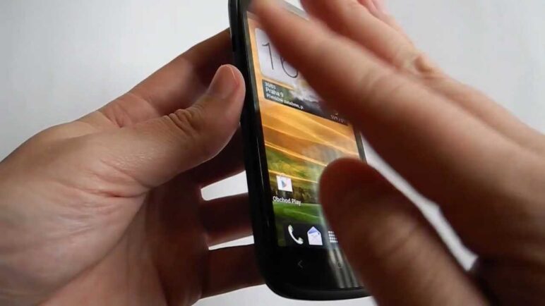 HTC One S: Videopohled na novinku s Androidem 4.0 a prostředím Sense 4.0