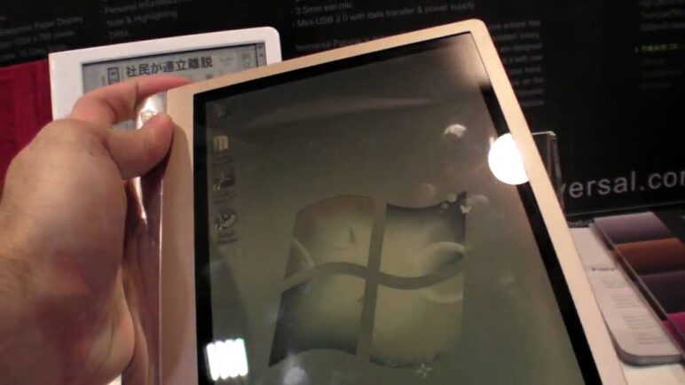 Innoversal shows Pixel Qi Tablet