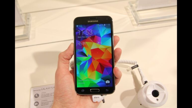 Samsung Galaxy S5 (Podrobný video pohled)