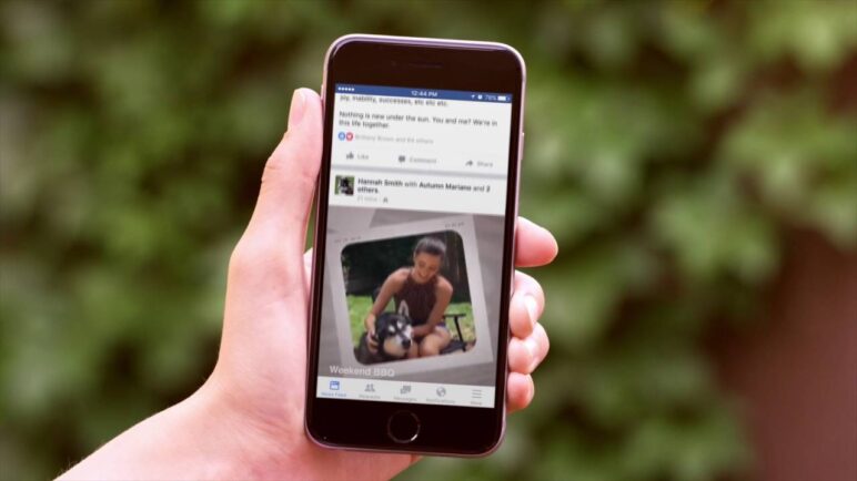 Facebook Slideshow creates mini-movies from photos and videos